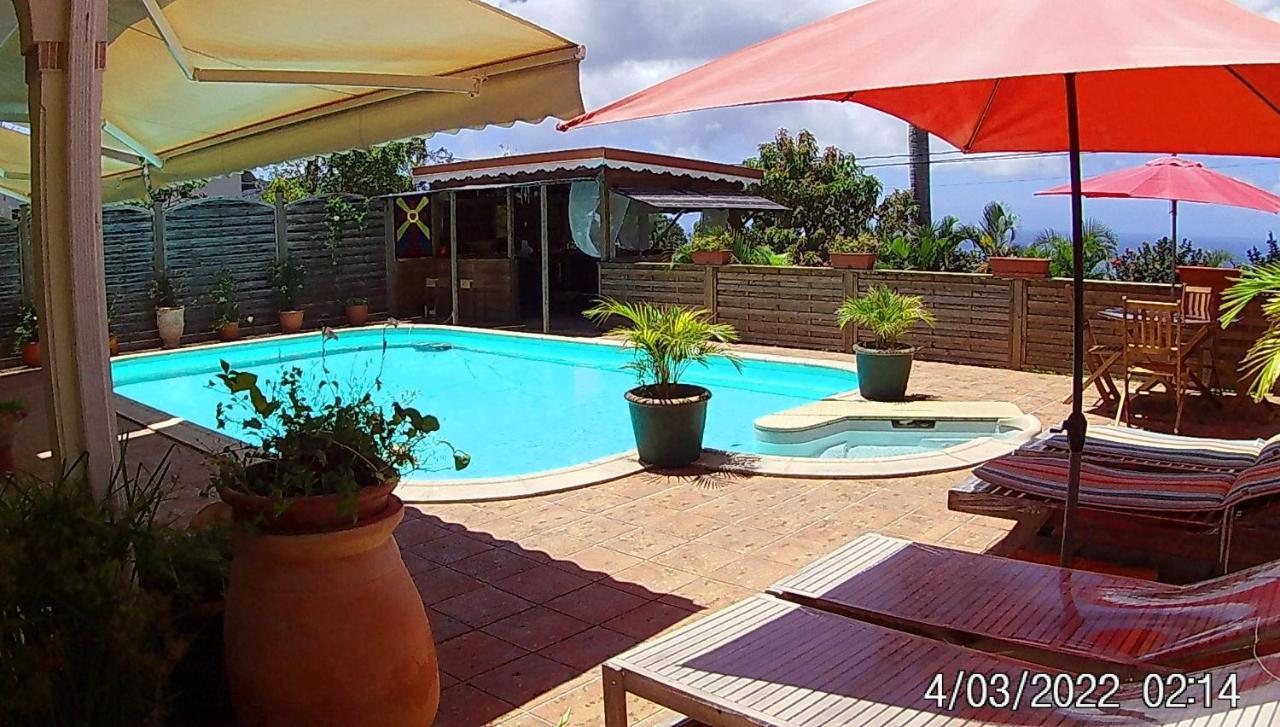 Agreable Chambre D'Hotes, Sdb, Piscine, Carbet Cuisine. Сен-Клод Экстерьер фото